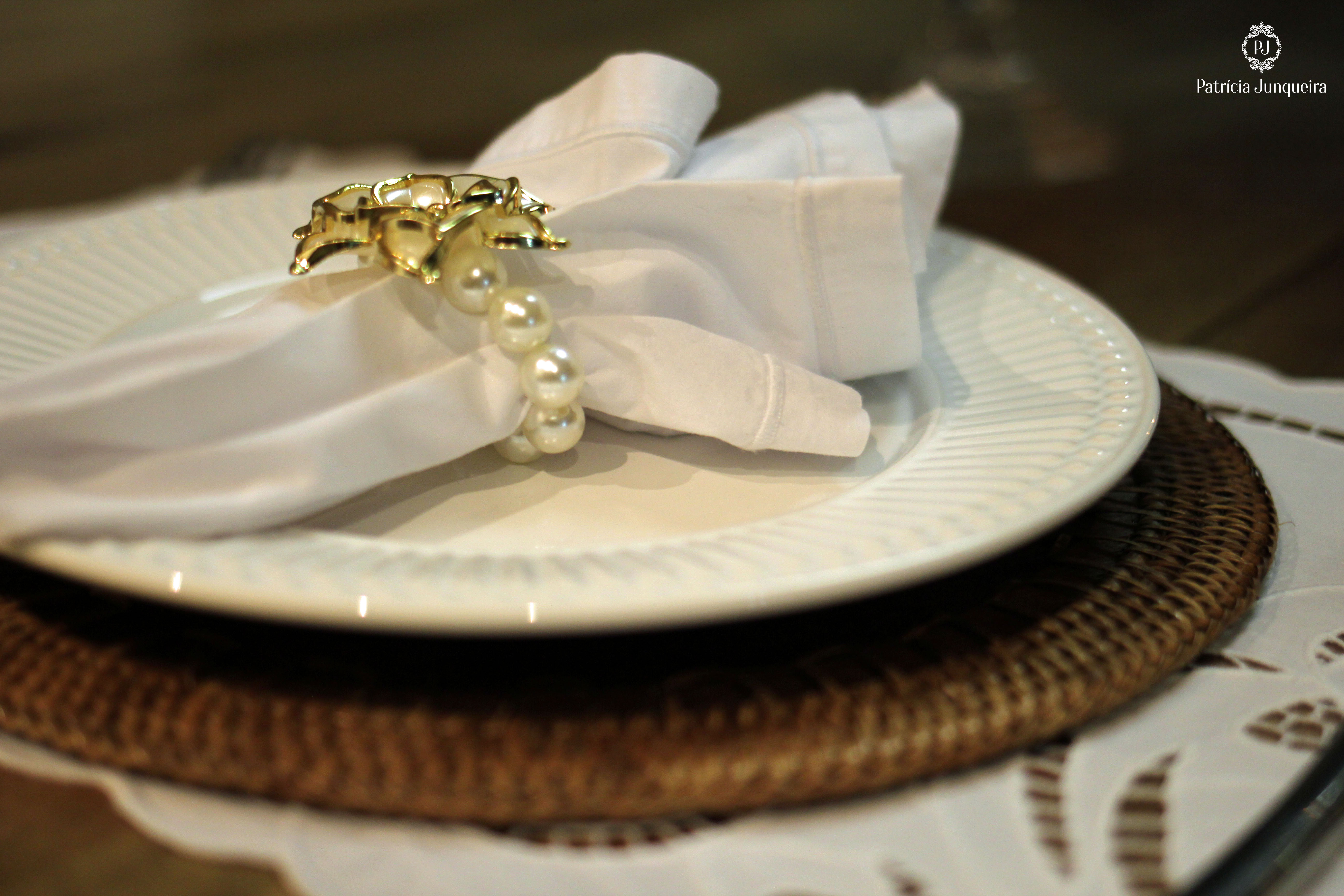 Decoração de mesa romântica por Patricia Junqueira
