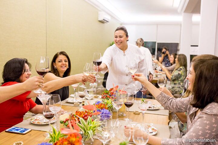 Curso Experiência Gastronômica & Etiqueta a Mesa por Escola Brasileira de Etiqueta e Banqueteria Nacional